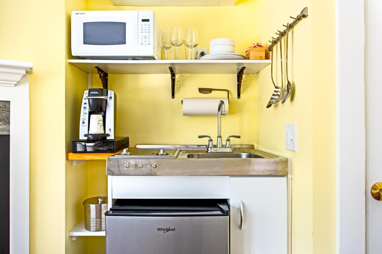 Admiral'S Landing (Adults Only) Bed & Breakfast Provincetown Dış mekan fotoğraf