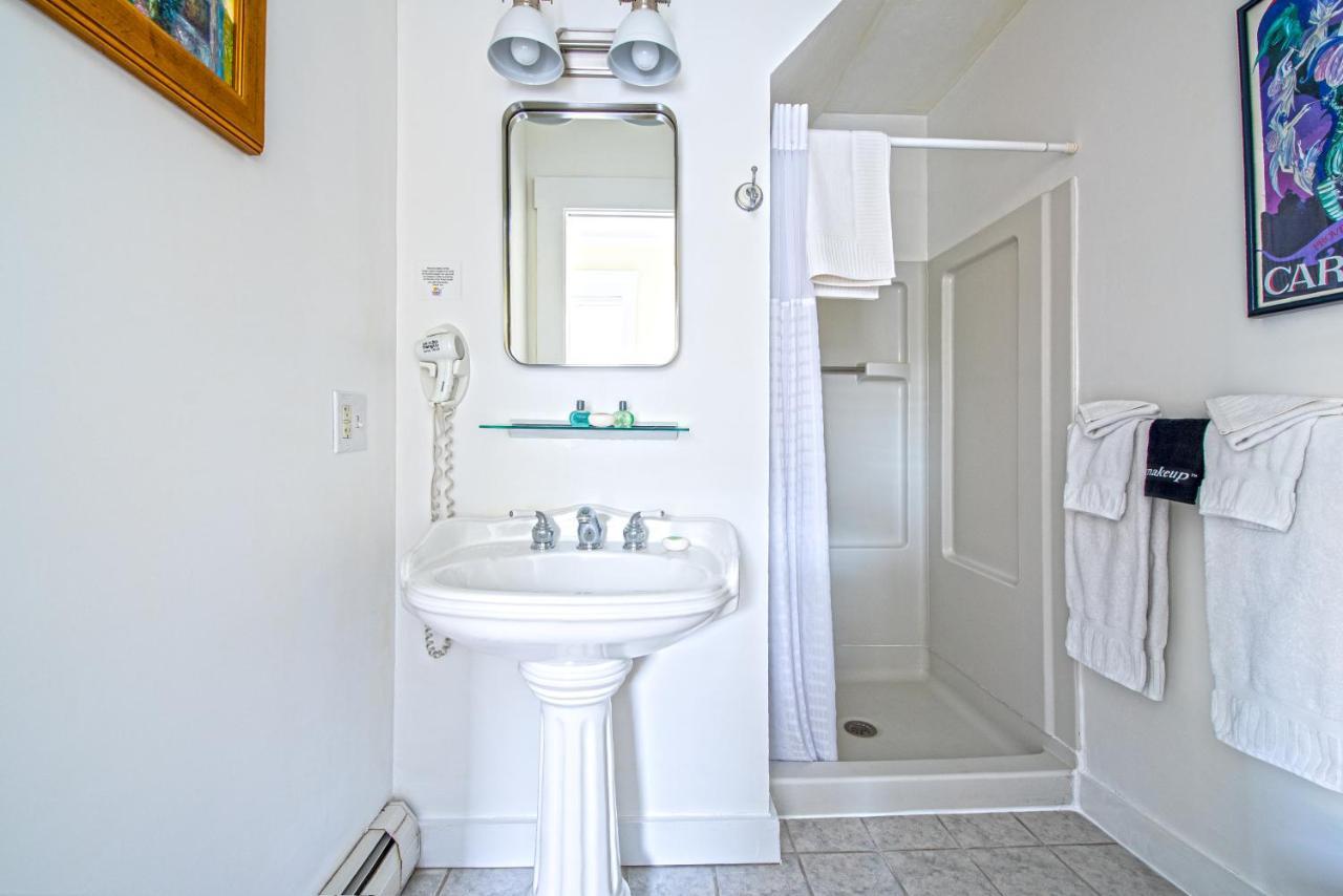 Admiral'S Landing (Adults Only) Bed & Breakfast Provincetown Dış mekan fotoğraf