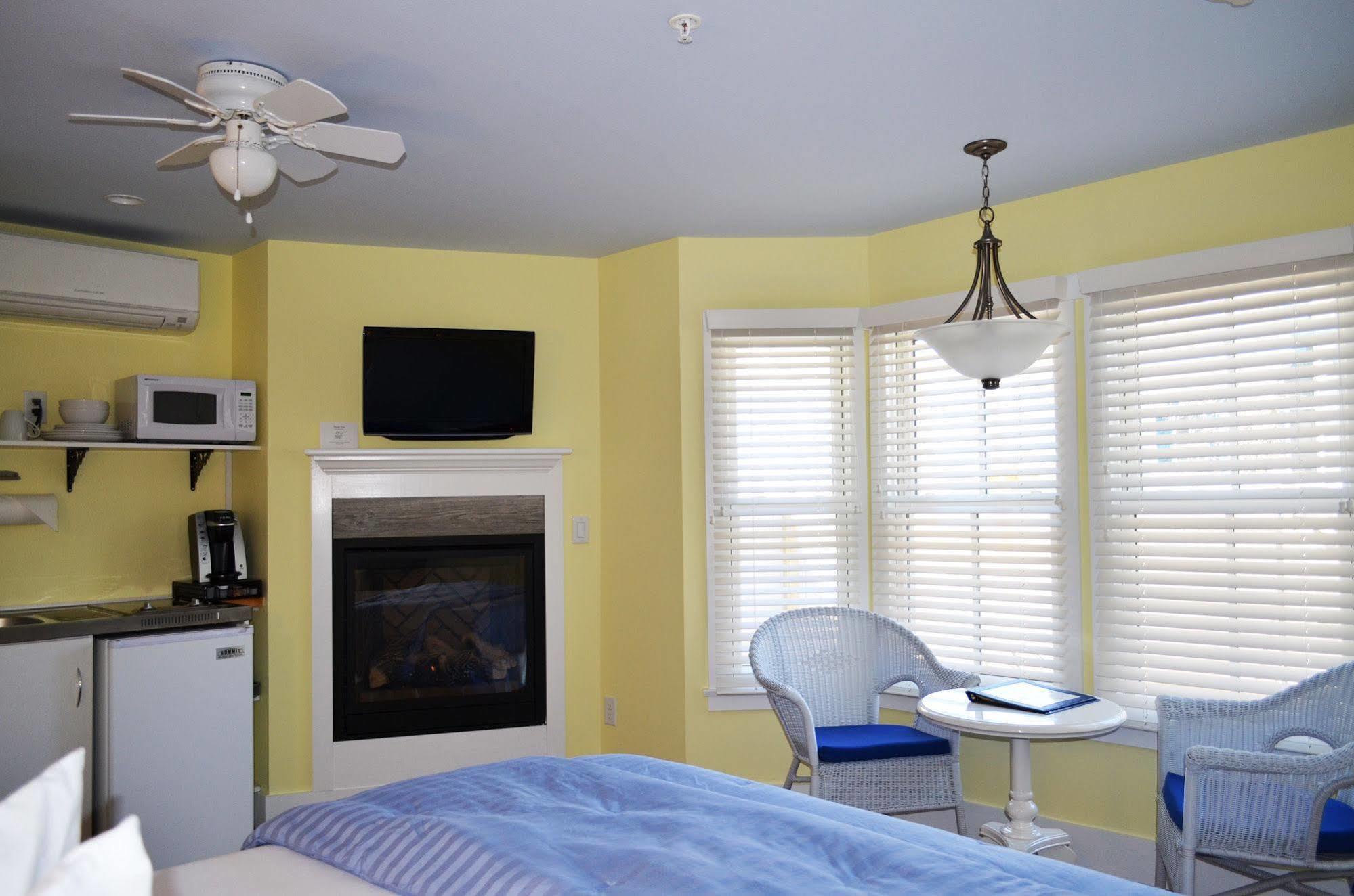 Admiral'S Landing (Adults Only) Bed & Breakfast Provincetown Dış mekan fotoğraf